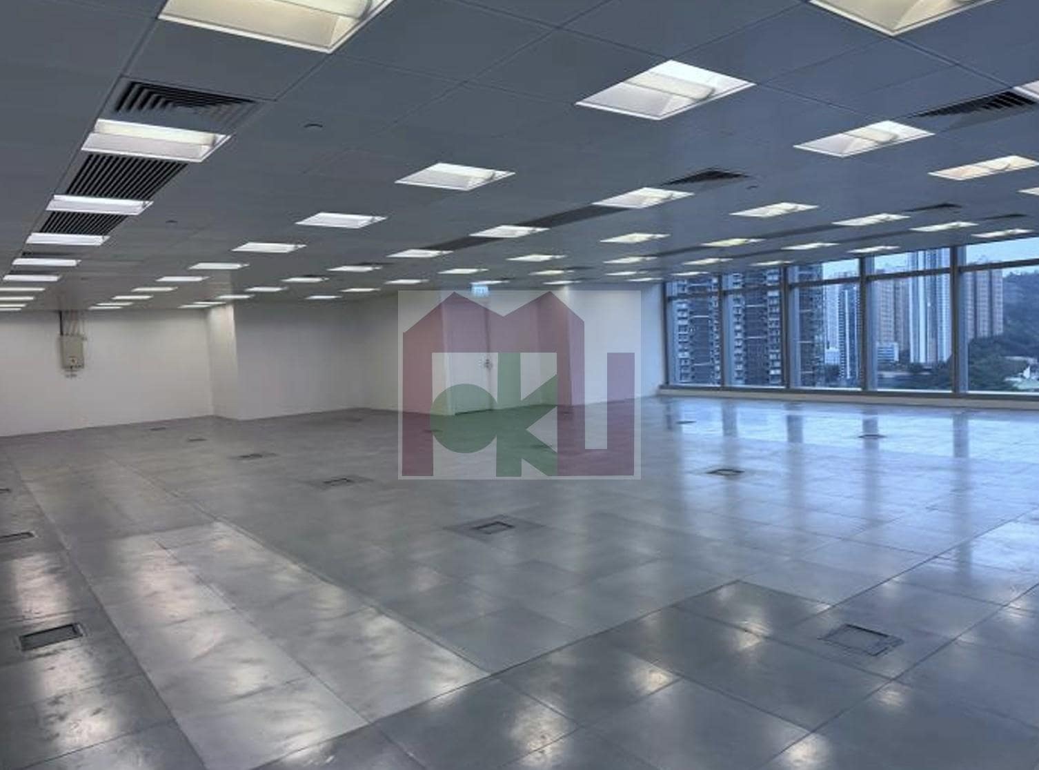 Vertical SQ building or unit photo